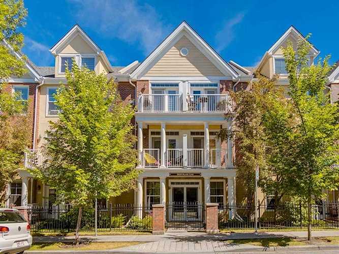 3650 Marda Link SW #204 Calgary, AB T2T 6G9