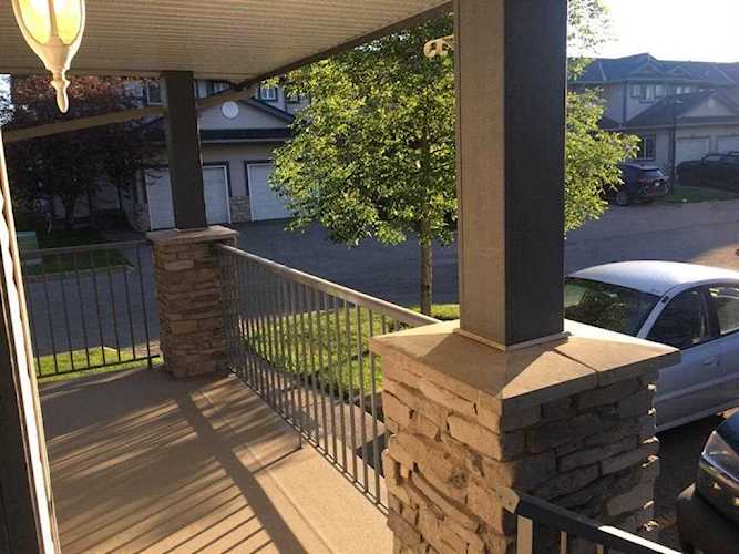 104 Eversyde Point SW Calgary, AB T2Y 4X8