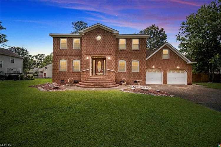 home for sale in Driftwood Meadows Chesapeake VA 23320 - MLS 10334657 Photo 1