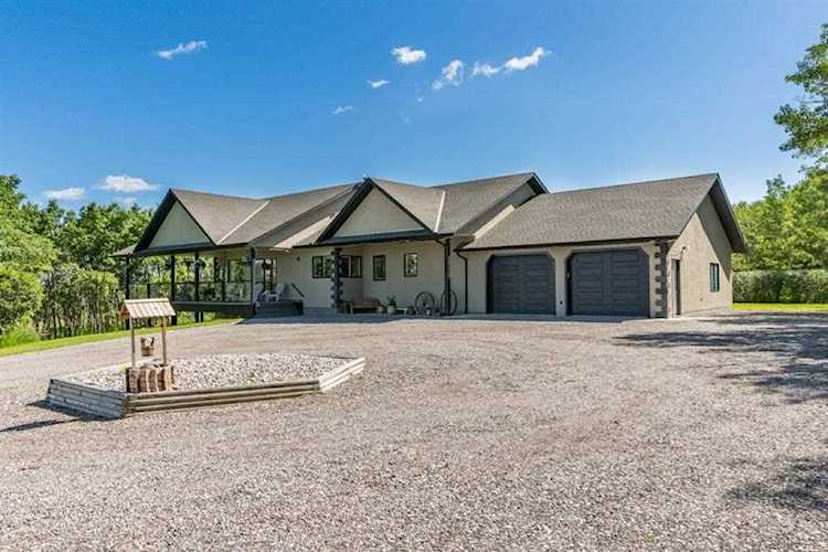 286042 16 St W Rural Foothills County, AB T1S 1A2