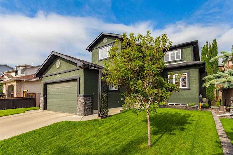 124 Shawnee Way SW Calgary, AB T2Y 2V2