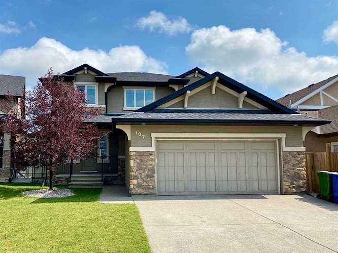 107 Panatella Grove NW Calgary, AB T3K 0W8