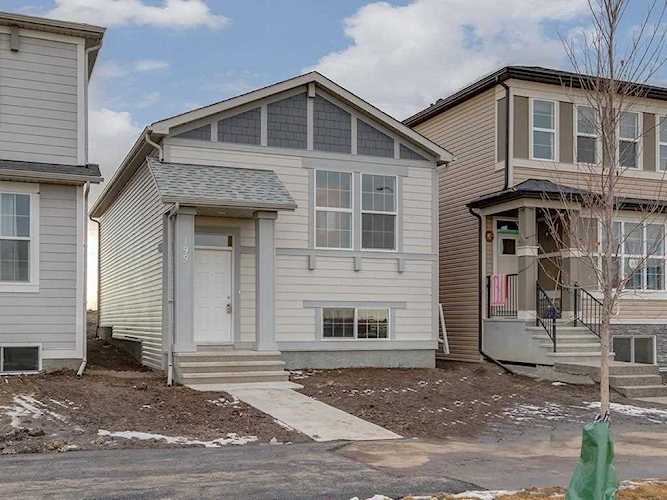 199 Cornerbrook Gate NE Calgary, AB T3N 1L5