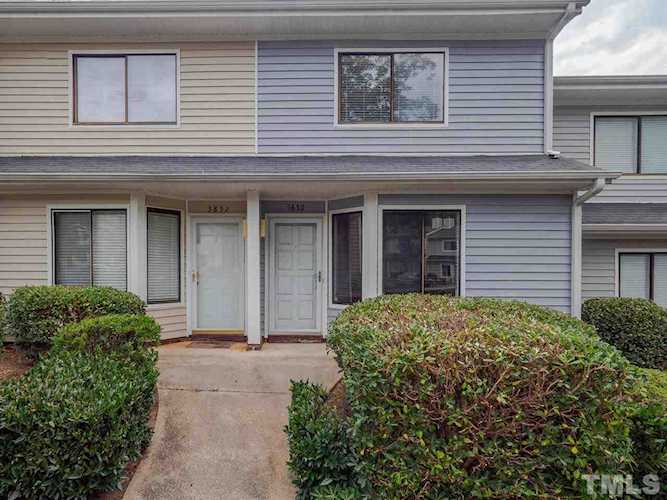 5850 Shady Grove Circle Raleigh, NC 27609 | MLS 2336004 Photo 1