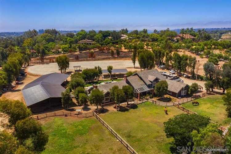 3355 Dove Hollow Rd Encinitas, CA 92024