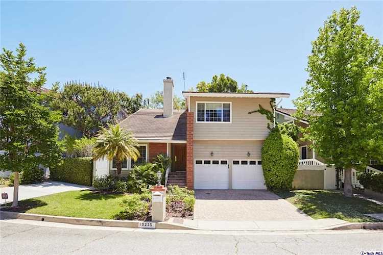 10235 Mossy Rock Circle Los Angeles, CA 90077