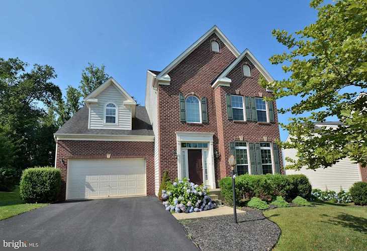 40479 Oconnors Circle Leesburg, VA 20175 | MLS ® VALO417656 Photo 1