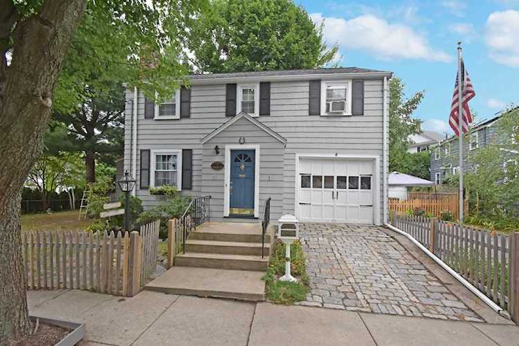 7 Woodbourne Rd Boston, MA 02130