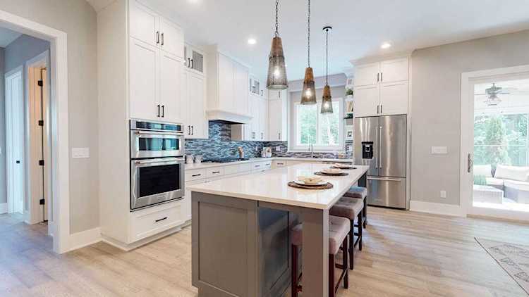 5746 Shady Oak Road S Minnetonka, MN 55343