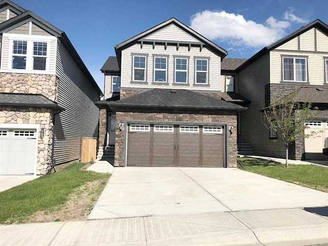 152 Nolancrest Green NW Calgary, AB T3R 0V8