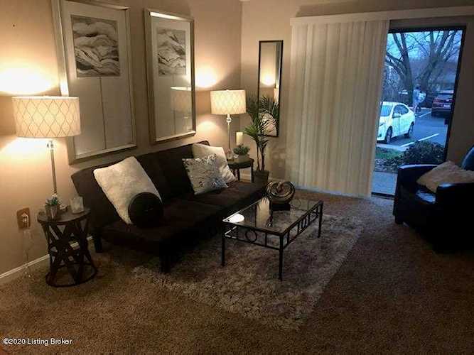6520 Six Mile Ln #4 Louisville, KY 40218 | MLS 1560150 Photo 1