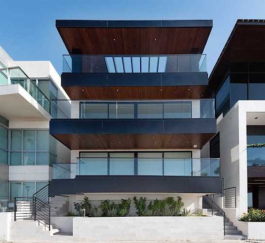 1208 The Strand #B Manhattan Beach, CA 90266
