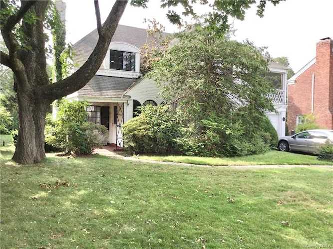 35 Whistler Road Yonkers, NY 10583