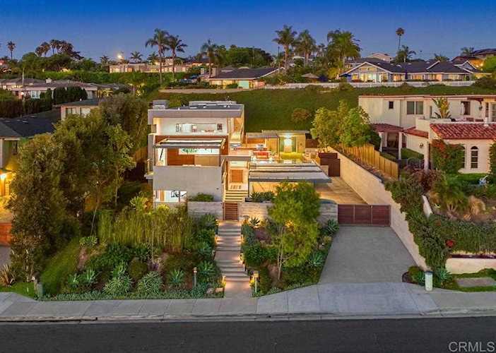 134 S Granados Avenue Solana Beach, CA 92075