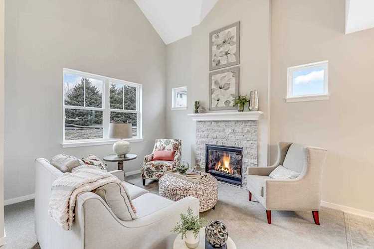 2659 New Century Boulevard Maplewood, MN 55119