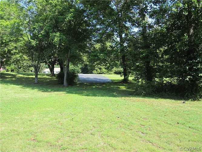 6602 Courthouse Rd Louisa, VA 23093