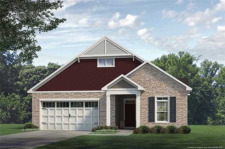 168 Holly Springs Ct Southern Pines, NC 28387