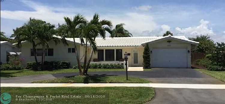 5211 NE 27th Ave Lighthouse Point, FL 33064