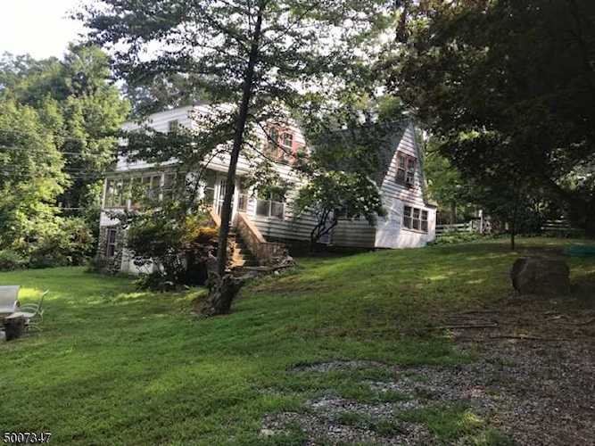 20 Dogwood Ln West Milford Twp., NJ 07421