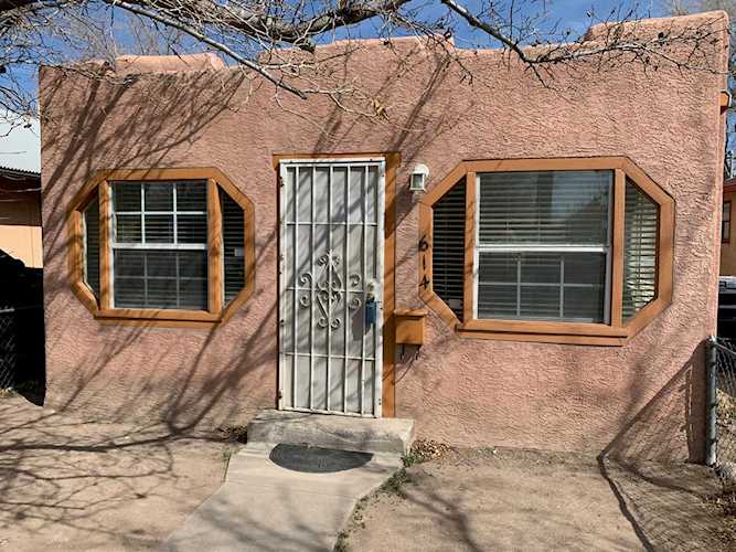 614 12th St NW Albuquerque, NM 87102
