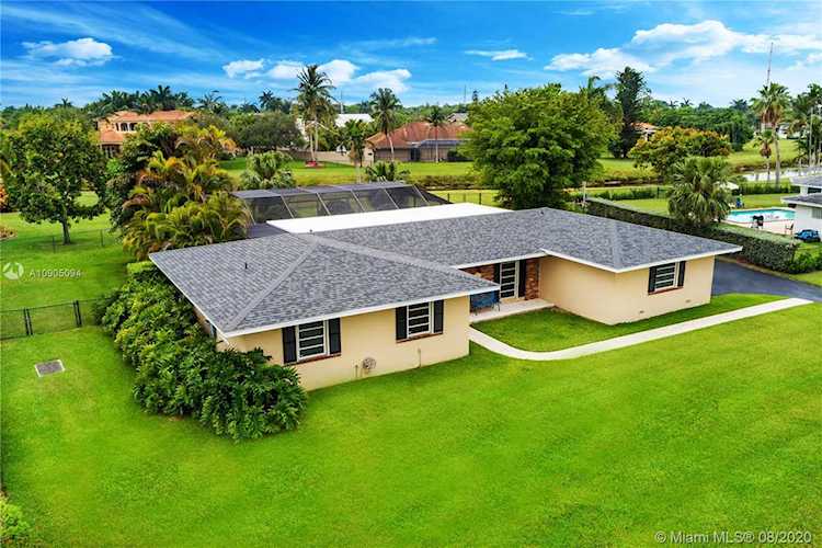 8560 SW 163rd Ter Palmetto Bay, FL 33157