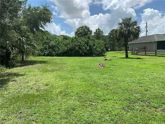 6041 Higgins Ave Fort Myers, FL 33905