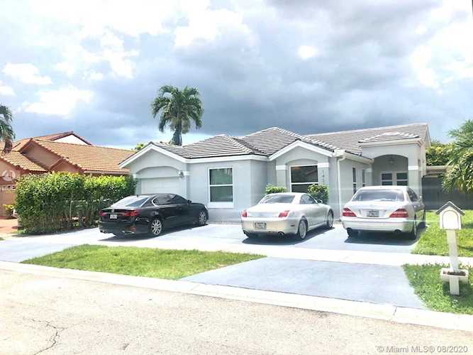 14244 SW 90th Ter Miami, FL 33186