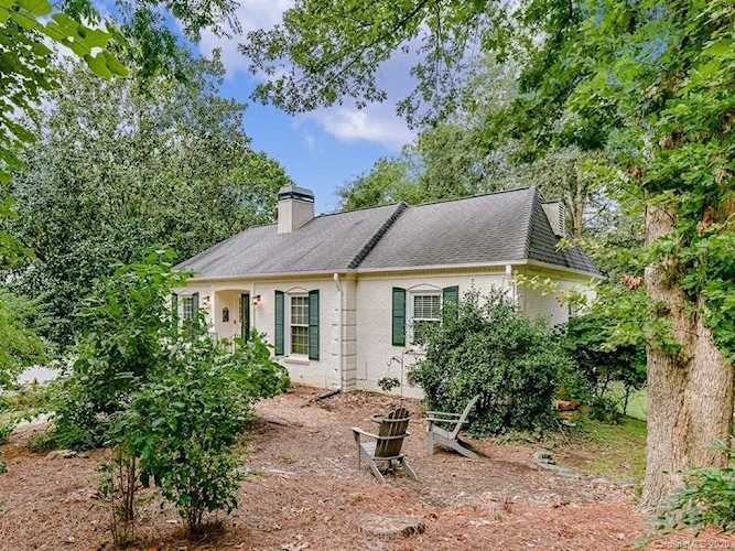 6932 Valley Haven Dr Charlotte, NC 28211