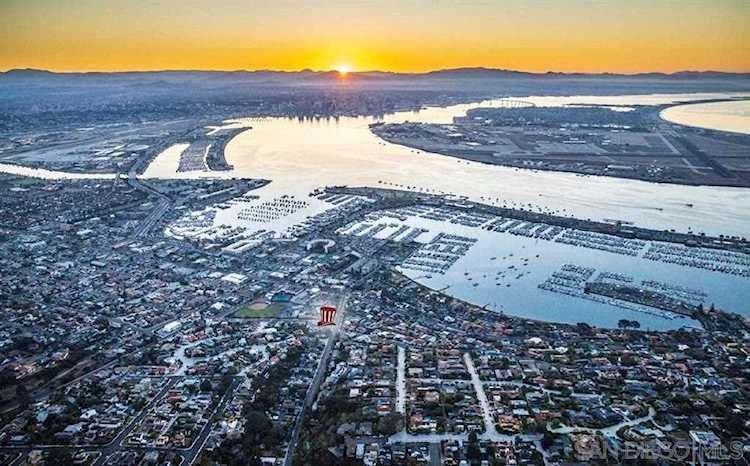1006 Evergreen San Diego, CA 92106