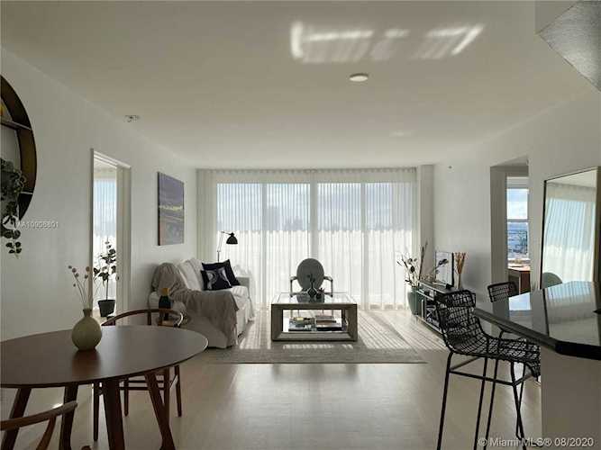 1800 Sunset Harbour Dr #803 Miami Beach, FL 33139
