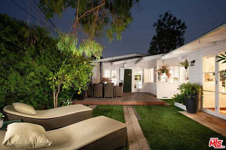 1690 Electric Avenue Venice, CA 90291