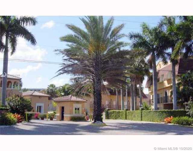 6707 N Kendall Dr #113 Pinecrest, FL 33156
