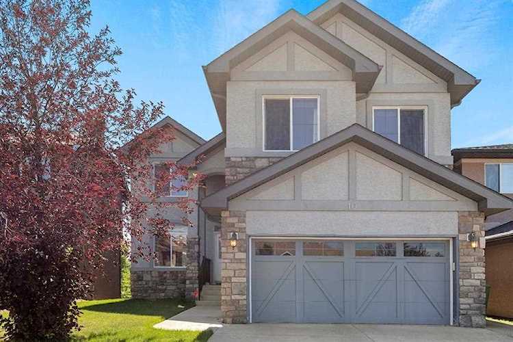10 Panatella Crescent NW Calgary, AB T3K 0H4