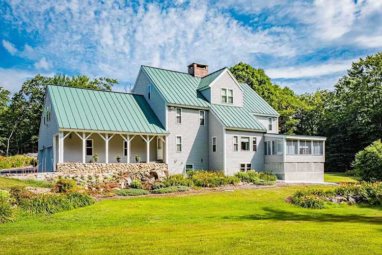 917 Beach Pond Rd Wolfeboro, NH 03894
