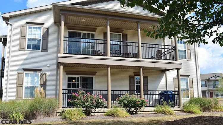 111F Alma Mater Court State College, PA 16803 | condo for sale | KBB Photo 1