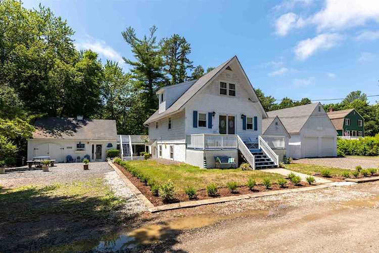 4 Paul St York, ME 03909