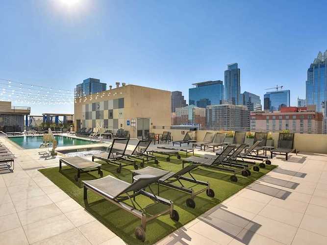 555 E 5th ST #527 Austin, TX 78701