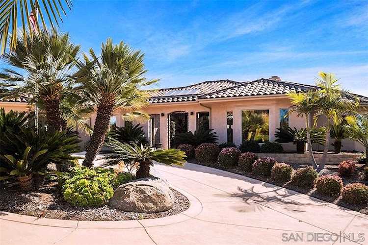 6638 Morro Heights Road Oceanside, CA 92057