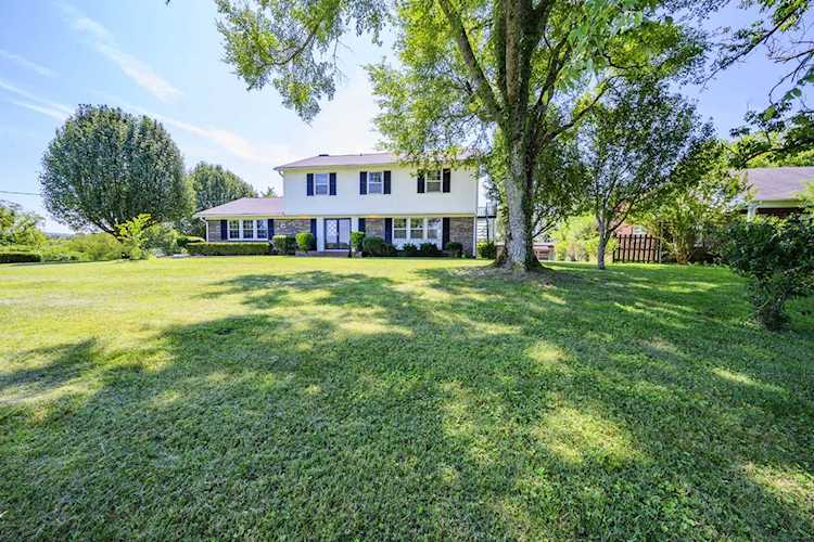 113 E Colonial St Woodbury, TN 37190