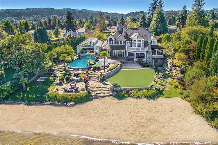 18884 SE 42nd St Issaquah, WA 98027