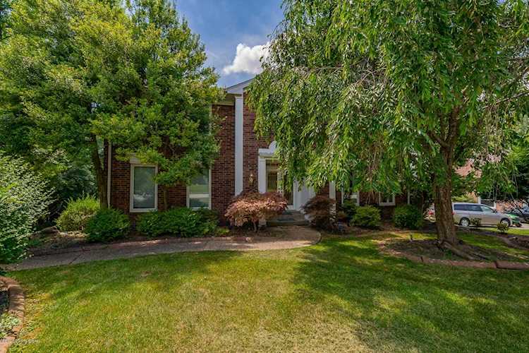 8116 Montero Dr Prospect, KY 40059