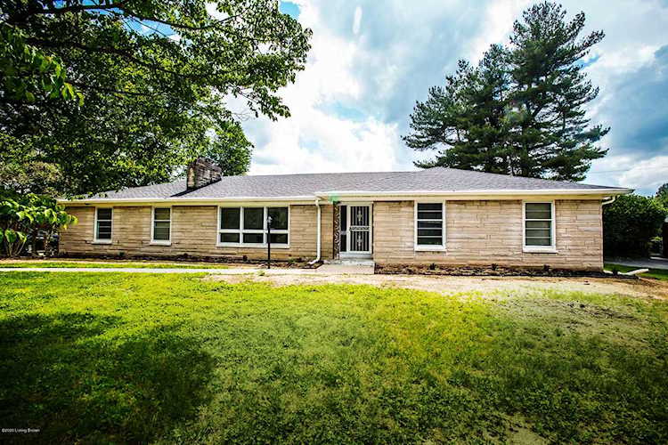 2004 Northfield Dr Louisville, KY 40222 | MLS 1560306 Photo 1