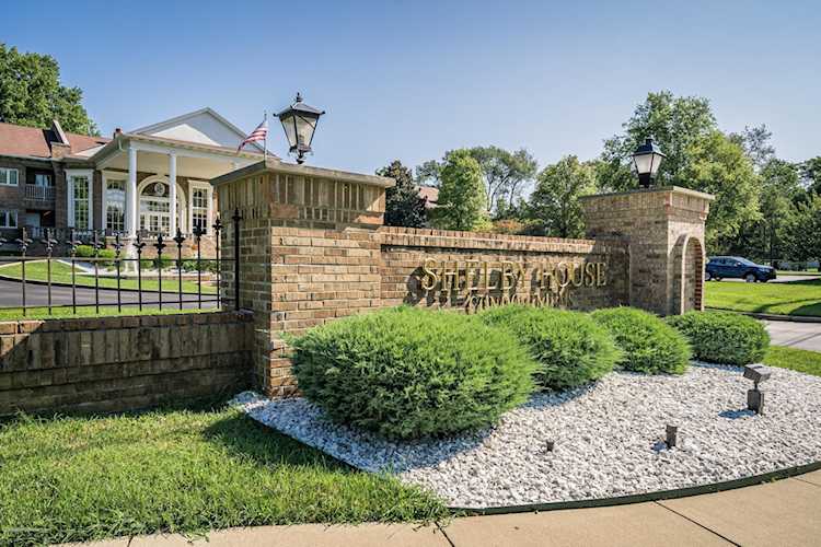 8605 Shelbyville Rd #110 Louisville, KY 40222