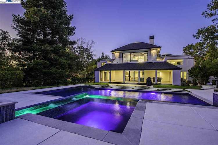 99 Tappan Lane Orinda, CA 94563