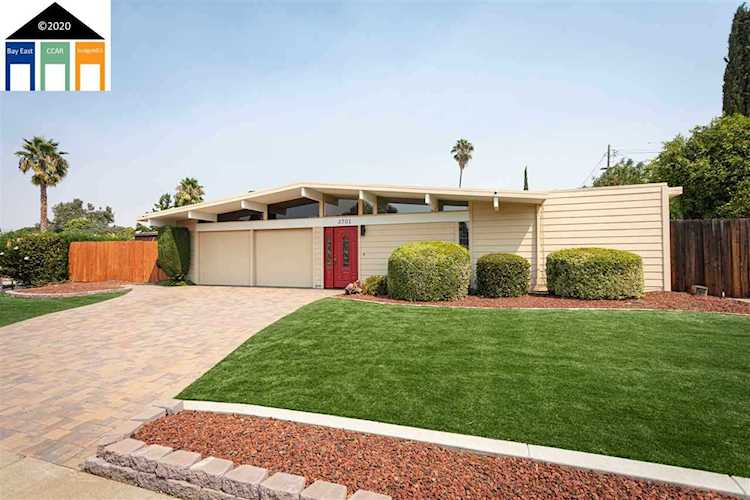 3701 Barrington Dr Concord, CA 94518