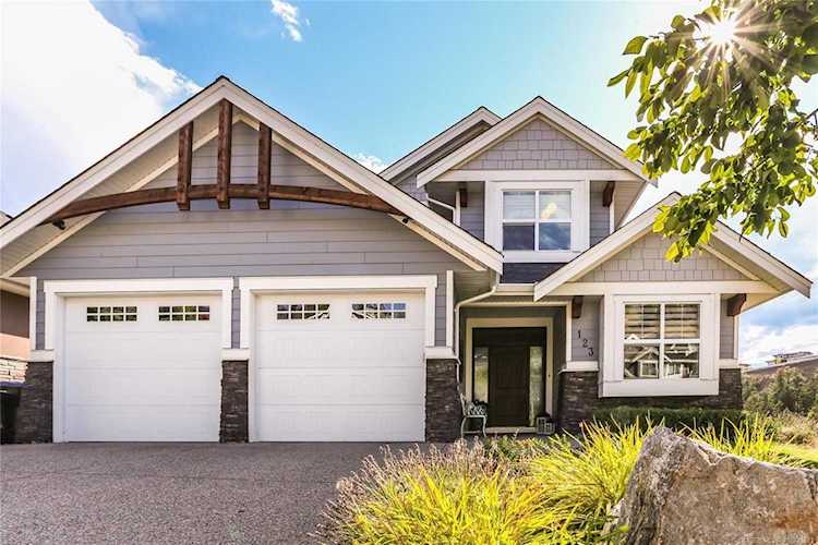 123 Lost Creek Court Kelowna, BC V1V3B6