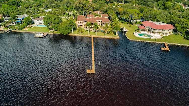 1210 Gasparilla Dr Fort Myers, FL 33901