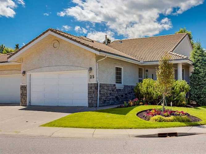25 Pump Hill Landing SW Calgary, AB T2V 5C1