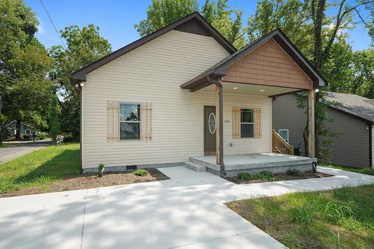 1700 John L Patterson St Springfield, TN 37172