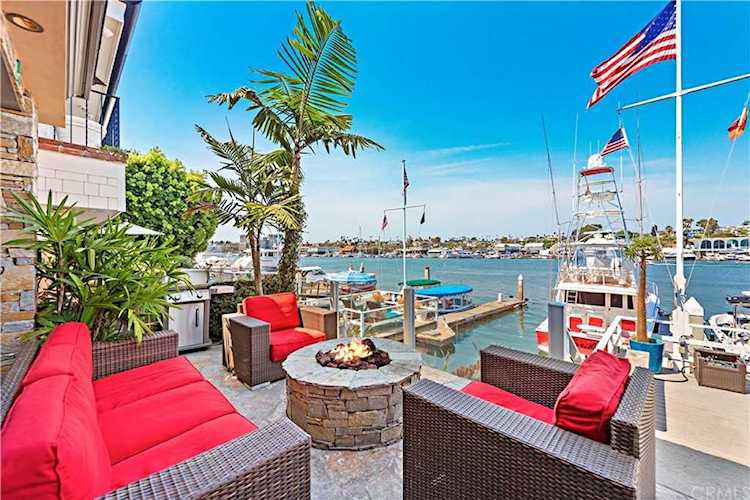 118 Via Lido Nord Newport Beach, CA 92663